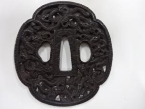 鉄地　透かし　龍紋　南蛮　鍔